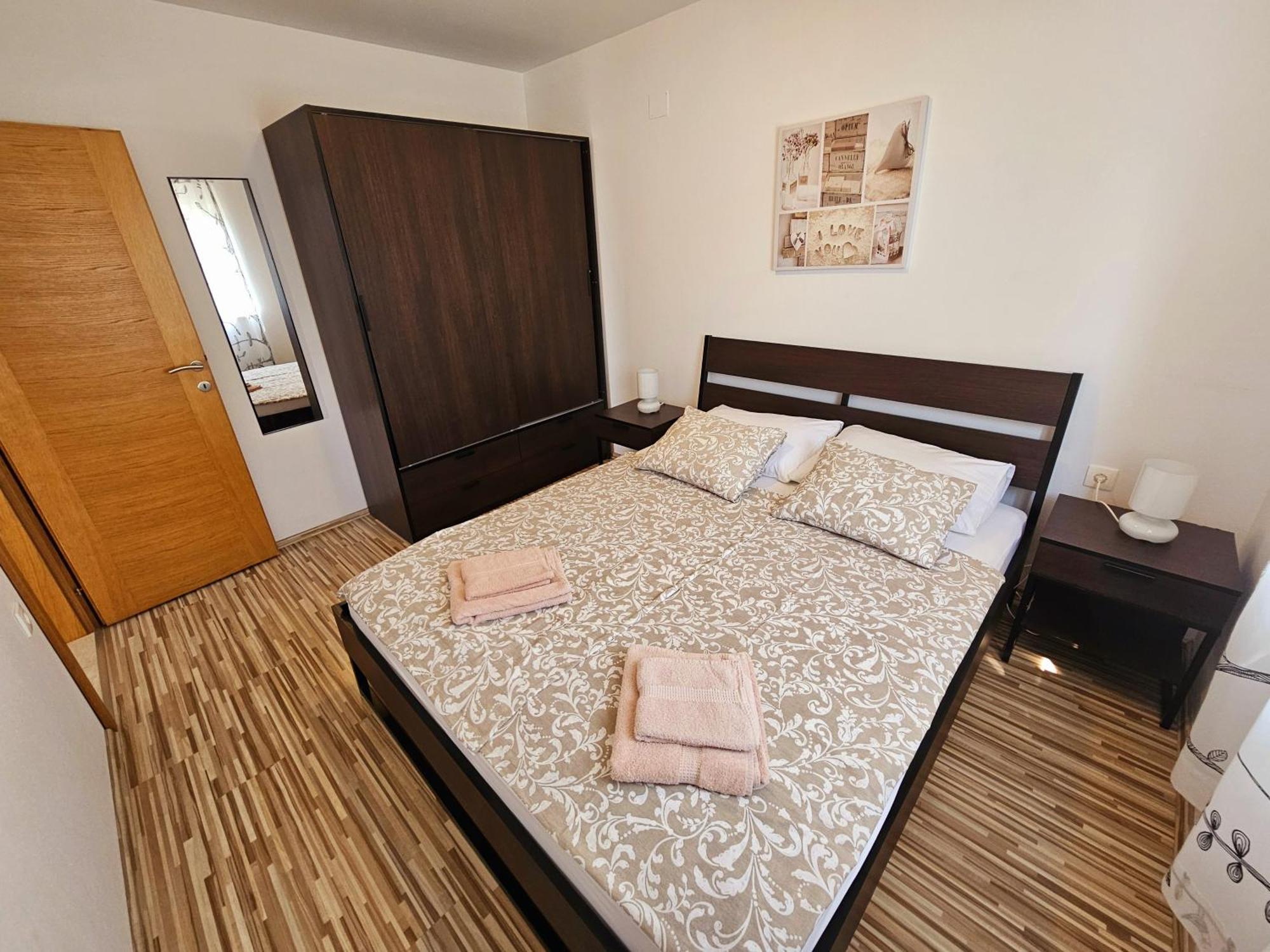 מאנדרה Apartments Cikac II - Modern Apartments By The Beach מראה חיצוני תמונה