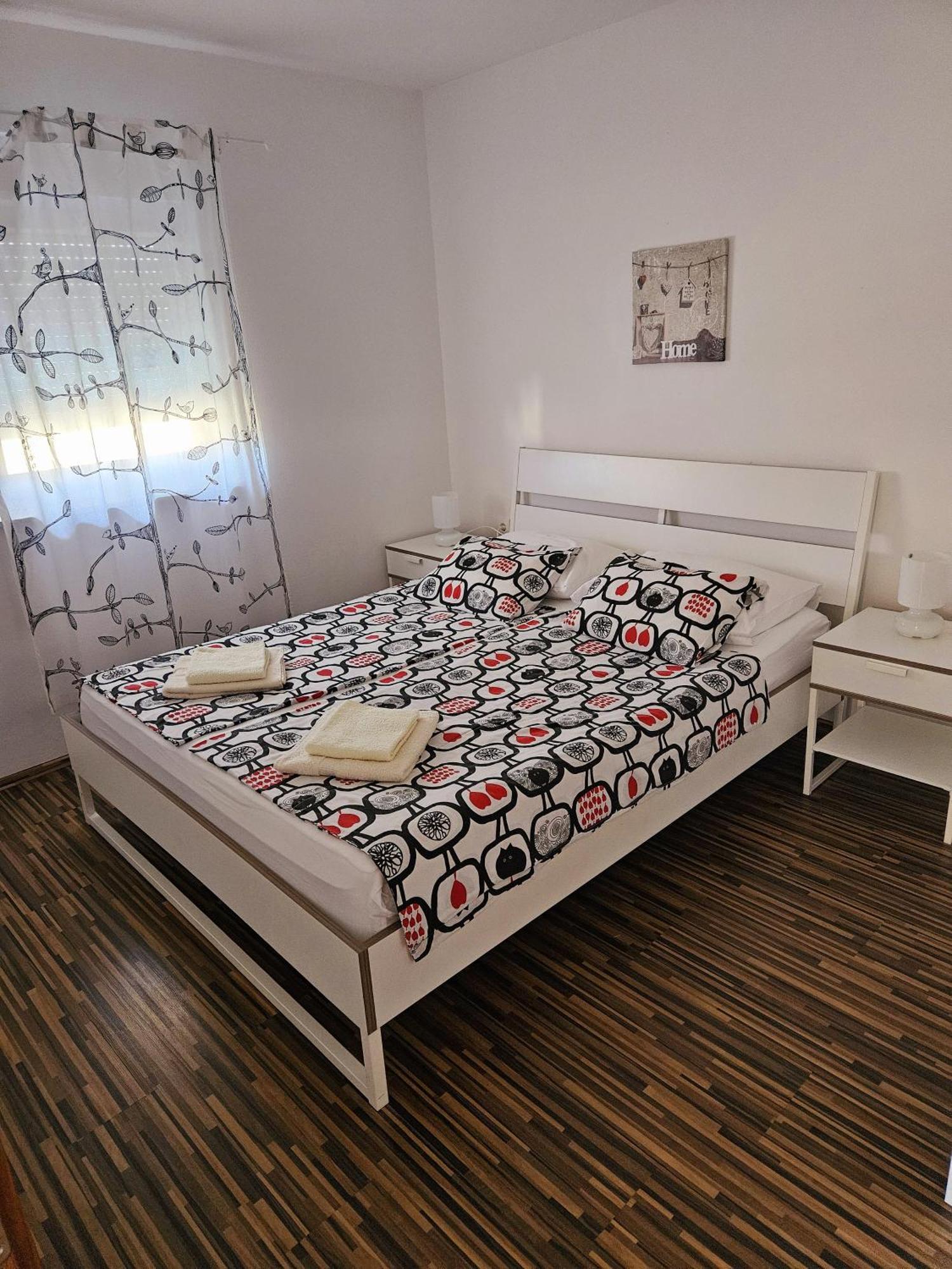 מאנדרה Apartments Cikac II - Modern Apartments By The Beach מראה חיצוני תמונה